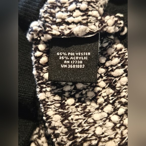 Victoria Beckham Textured Short Sleeve Sweater - Picture 7 of 7